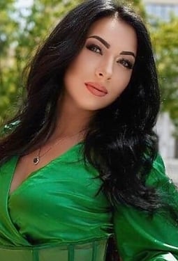 Karyna, 39 y.o. from Zurich, Switzerland