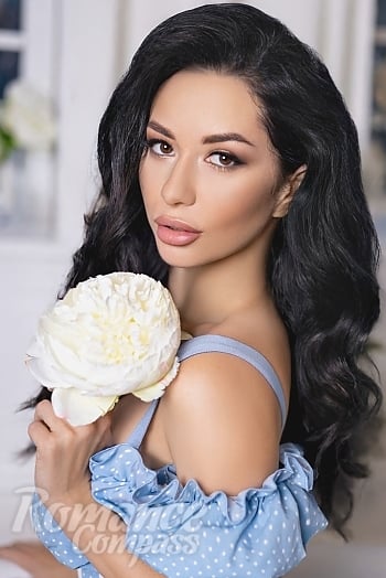 Ukrainian mail order bride Alina from Kyiv with black hair and hazel eye color - image 1