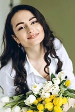 Ukrainian mail order bride Antonina from Chernivtsi with black hair and brown eye color - image 5