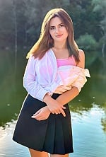 Ukrainian mail order bride Yana from Kyiv with light brown hair and hazel eye color - image 2