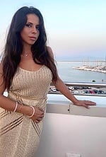 Ukrainian mail order bride Andrea from Los Angeles with brunette hair and brown eye color - image 3