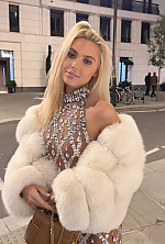 Ukrainian mail order bride Katarzyna from Krąków with blonde hair and green eye color - image 10