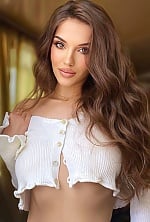 Ukrainian mail order bride Anzhelika from Vinnytsia with brunette hair and brown eye color - image 6