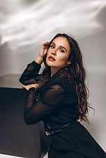 Ukrainian mail order bride Anastasia from Smila with light brown hair and green eye color - image 11