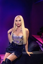 Ukrainian mail order bride Diana from Poltava with blonde hair and green eye color - image 14