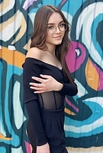 Ukrainian mail order bride Yuliia from Ivano-Frankivsk with brunette hair and blue eye color - image 5