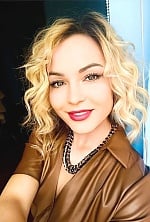 Ukrainian mail order bride Yulia from Sumy with blonde hair and grey eye color - image 4