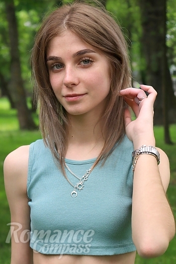 Ukrainian mail order bride Iryna from Ivano-Frankivsk with blonde hair and green eye color - image 1