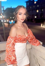 Ukrainian mail order bride Anastasia from Palm Coast with blonde hair and green eye color - image 11