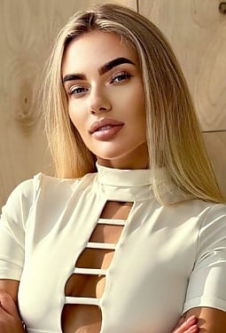Yelyzaveta, 23 y.o. from Odesa, Ukraine