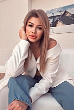Ukrainian mail order bride Valeria from Kyiv with light brown hair and green eye color - image 9