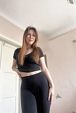 Ukrainian mail order bride Valentina from Kyiv with brunette hair and brown eye color - image 7