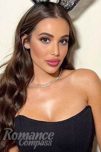 Ukrainian mail order bride Victoria from Odesa with light brown hair and green eye color - image 1