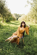 Ukrainian mail order bride Liana from Kyiv Oblast with light brown hair and grey eye color - image 7