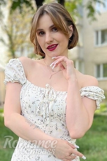 Ukrainian mail order bride Tatiana from Vinnytsia with brunette hair and brown eye color - image 1
