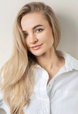 Inna, 37 y.o. from London, England
