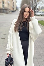 Ukrainian mail order bride Marharyta from Kyiv with brunette hair and brown eye color - image 9