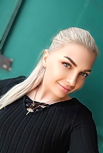 Ukrainian mail order bride Yuliia from Kharkiv with blonde hair and grey eye color - image 4