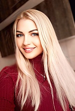 Ukrainian mail order bride Yuliia from Kharkiv with blonde hair and grey eye color - image 4