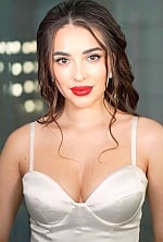 Ukrainian mail order bride Olha from Odesa with light brown hair and brown eye color - image 5