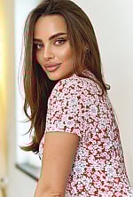 Ukrainian mail order bride Karyna from Kyiv with light brown hair and green eye color - image 6