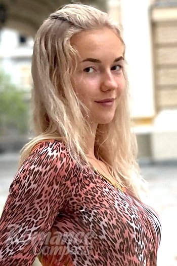 Ukrainian mail order bride Yana from Odesa with blonde hair and brown eye color - image 1