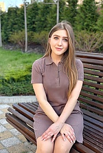 Ukrainian mail order bride Tetiana from Kyiv with light brown hair and green eye color - image 2
