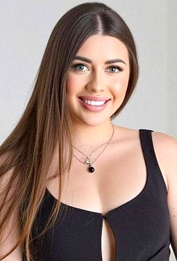 Daria, 28 y.o. from Kyiv, Ukraine