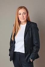 Ukrainian mail order bride Elena from New Orleans with light brown hair and brown eye color - image 6
