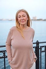 Ukrainian mail order bride Elena from New Orleans with light brown hair and brown eye color - image 13