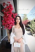 Ukrainian mail order bride Valeriya from Kyiv with brunette hair and brown eye color - image 2