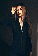 Ukrainian mail order bride Yulia from Los Angeles with light brown hair and blue eye color - image 5