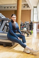 Ukrainian mail order bride Yulia from Pivdenne with brunette hair and green eye color - image 5