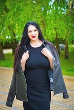 Ukrainian mail order bride Yulia from Pivdenne with brunette hair and green eye color - image 4