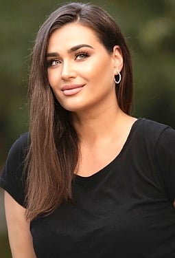 Alina, 38 y.o. from Los Angeles, United States