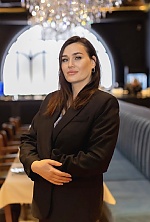 Ukrainian mail order bride Alina from Los Angeles with light brown hair and grey eye color - image 5