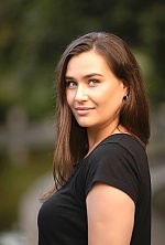 Ukrainian mail order bride Alina from Los Angeles with light brown hair and grey eye color - image 4