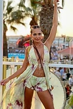 Ukrainian mail order bride Paulina from Madrid with light brown hair and brown eye color - image 8