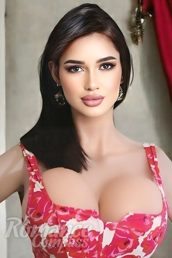 Ukrainian mail order bride Anasatasia from Kyiv with black hair and brown eye color - image 1