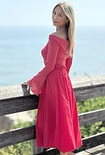 Ukrainian mail order bride Sviatlana from Meriden with light brown hair and blue eye color - image 9