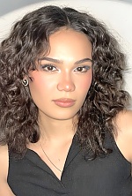 Ukrainian mail order bride Maria from Bogota D.C. with black hair and brown eye color - image 5
