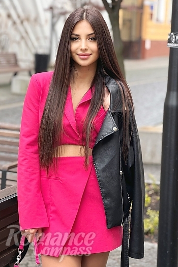 Ukrainian mail order bride Ekaterina from Ivano-Frankivsk with light brown hair and brown eye color - image 1