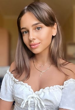 Alina, 26 y.o. from Kyiv Oblast, Ukraine