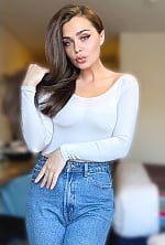 Ukrainian mail order bride Valeria from Odesa with light brown hair and green eye color - image 4