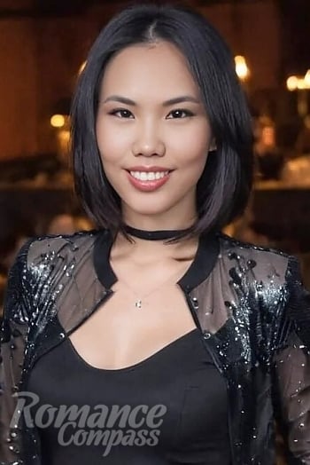 Ukrainian mail order bride Danara from Astana with black hair and brown eye color - image 1