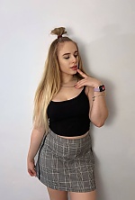 Ukrainian mail order bride Diana from Prague with blonde hair and grey eye color - image 9