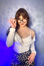 Ukrainian mail order bride Kristina from Prague with light brown hair and brown eye color - image 8