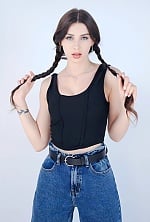 Ukrainian mail order bride Nicoleta from Floreşti with brunette hair and blue eye color - image 2