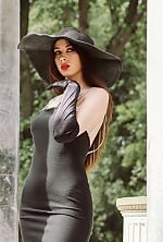 Ukrainian mail order bride Nicoleta from Floreşti with brunette hair and blue eye color - image 4