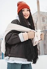 Ukrainian mail order bride Aliya from Baikonur with black hair and brown eye color - image 4
